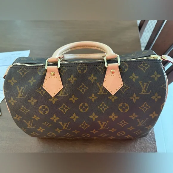 Vintage Louis Vuitton Monogram pristine condition. Authentic. - Picture 2 of 7